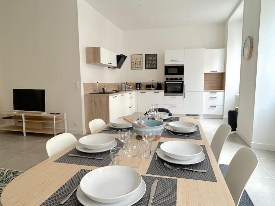 Bassin A Flot, Lumineux Et Apartment Lorient